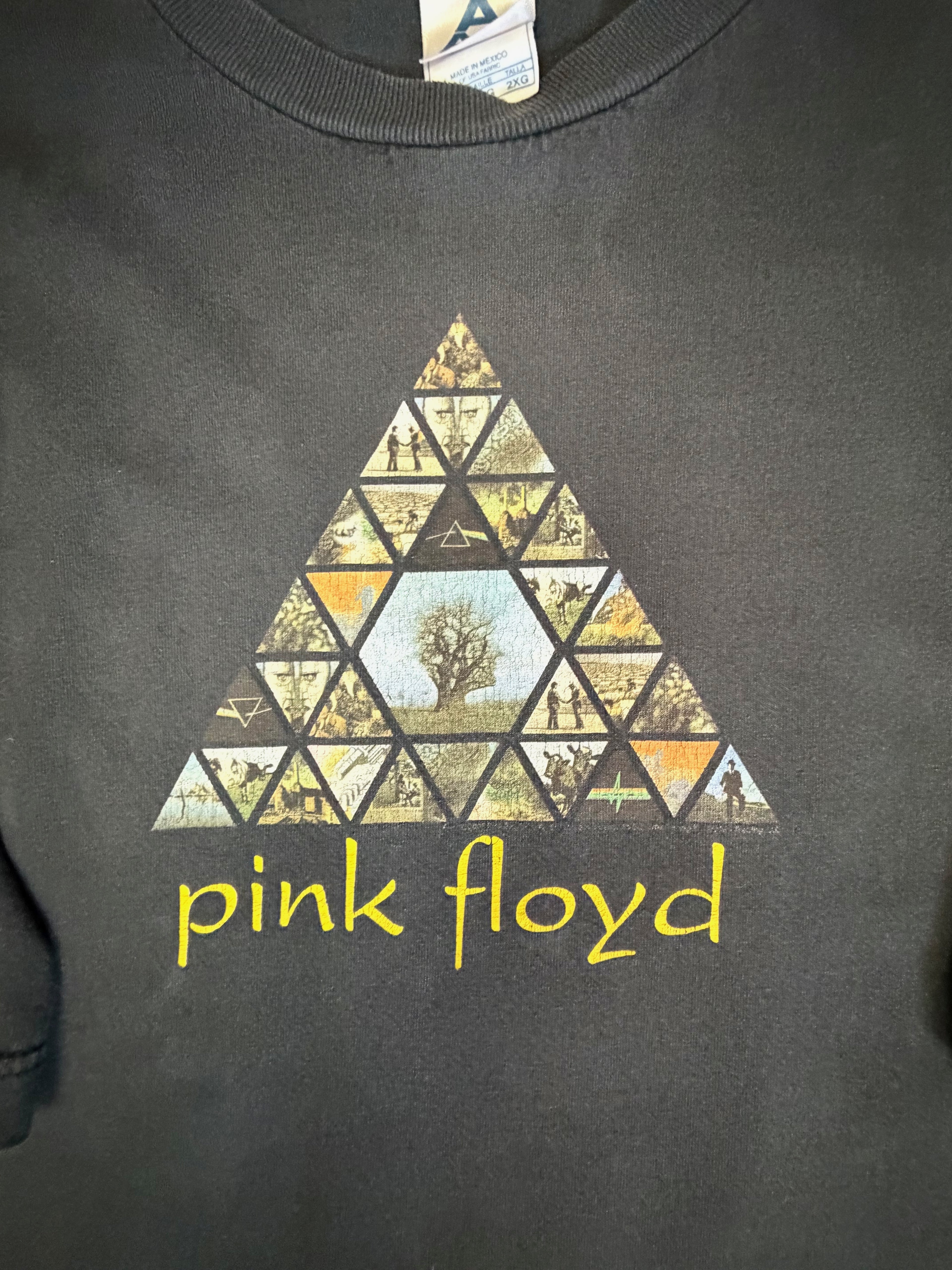 Vintage 2005 Pink Floyd 'Images in Pyramid' Album Collage T-Shirt - 2XL